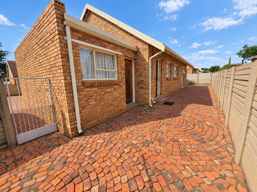 2 Bedroom Property for Sale in Spitskop SH Free State